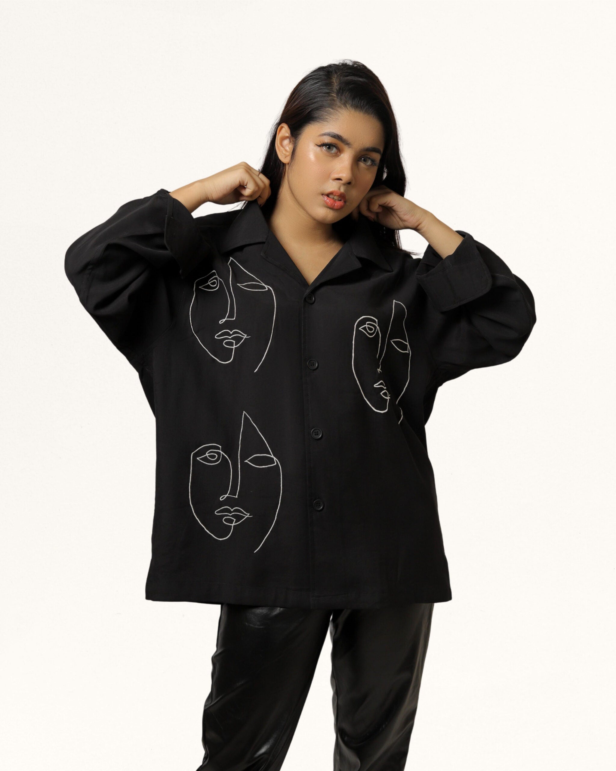 Nuez | Embroidered Cuban Collar Black Shirt