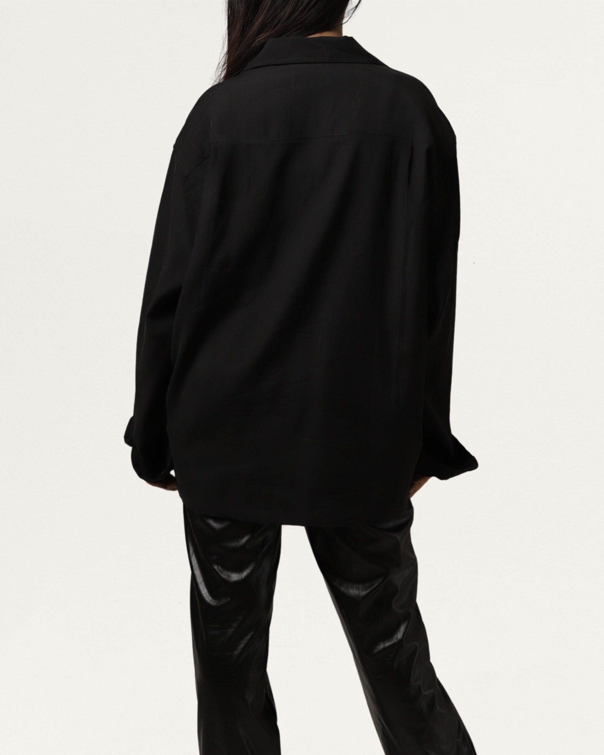 Nuez | Embroidered Cuban Collar Black Shirt